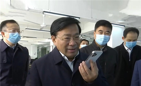 封一： 吉林省委副书记、省长韩俊莅临XPJ官网伊通供热_副本.jpg