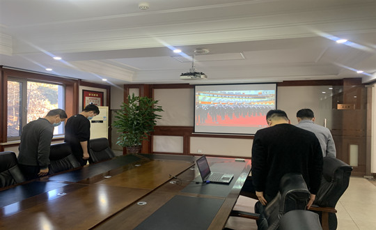 1.南山总公司追悼江泽民同道默哀现场_副本.jpg