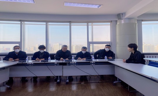 3向阳区人大常委会副主任韩希光一行莅临XPJ官网集团视察调研_副本.jpg
