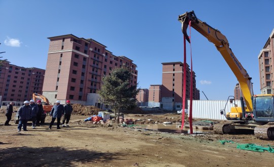 10.康养地产公司南山书院A区动土开工典礼现场_副本.jpg