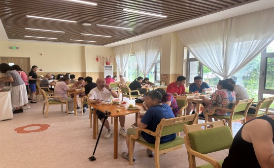 2024年8月10日，养老公司“亲亲邻里食堂”盛大开业_副本.jpg